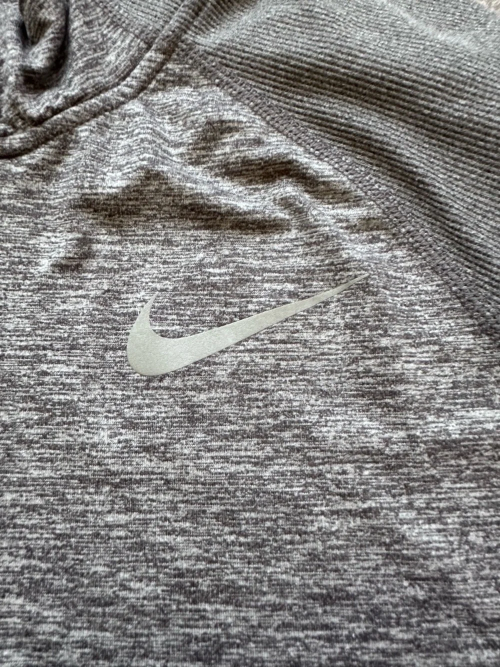 Nike Running Dri-FIT Men’s Sz M Gray Quarter Zip Long Sleeve Top Great Condition